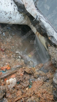南山富利臻大夏pvc给水管漏水